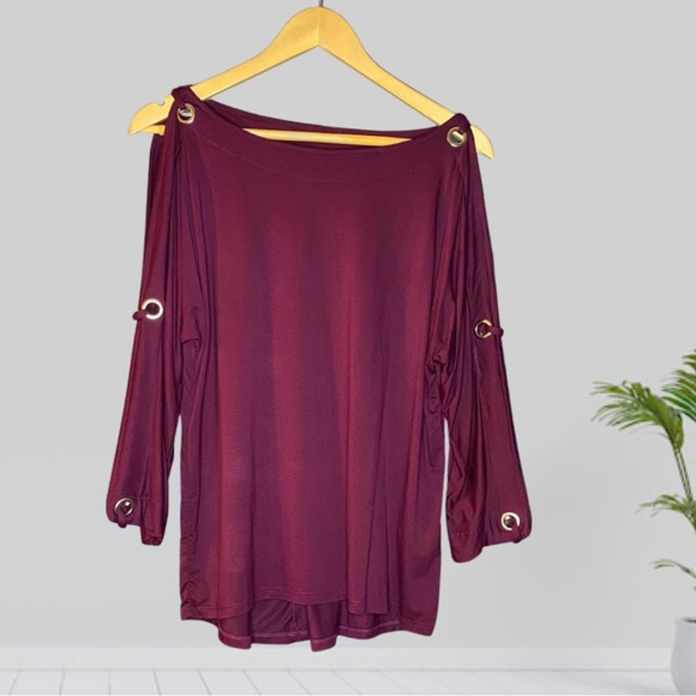 NWT CABLE & GAUGE Women’s Burgundy Cold Shoulder Top Silver Grommets Size M